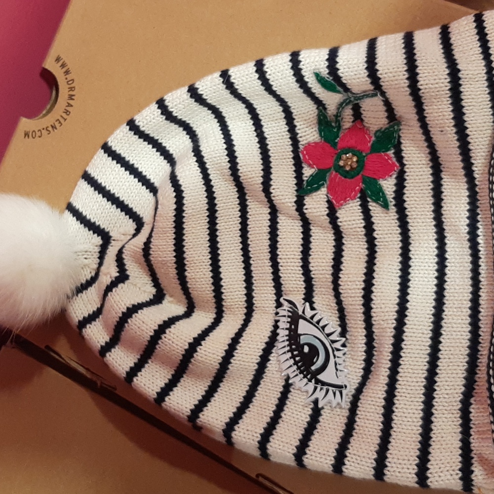 Gap hat one size white navy